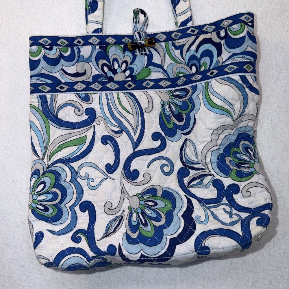Vera Bradley‎ Quilted Medium Shoulder Bag Purse Mediterranean Blue White Floral - Picture 2 of 14